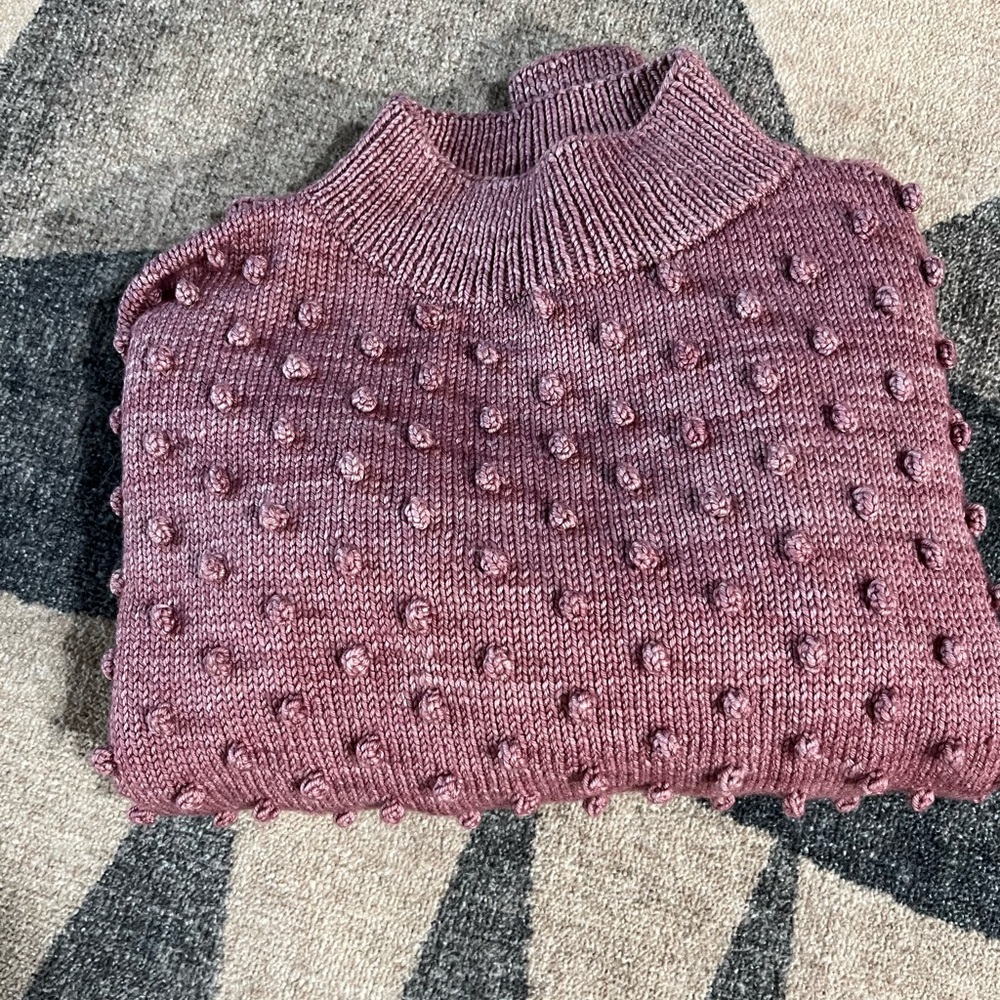 ✨SOLD✨Misha & Puff popcorn in Antique Rose